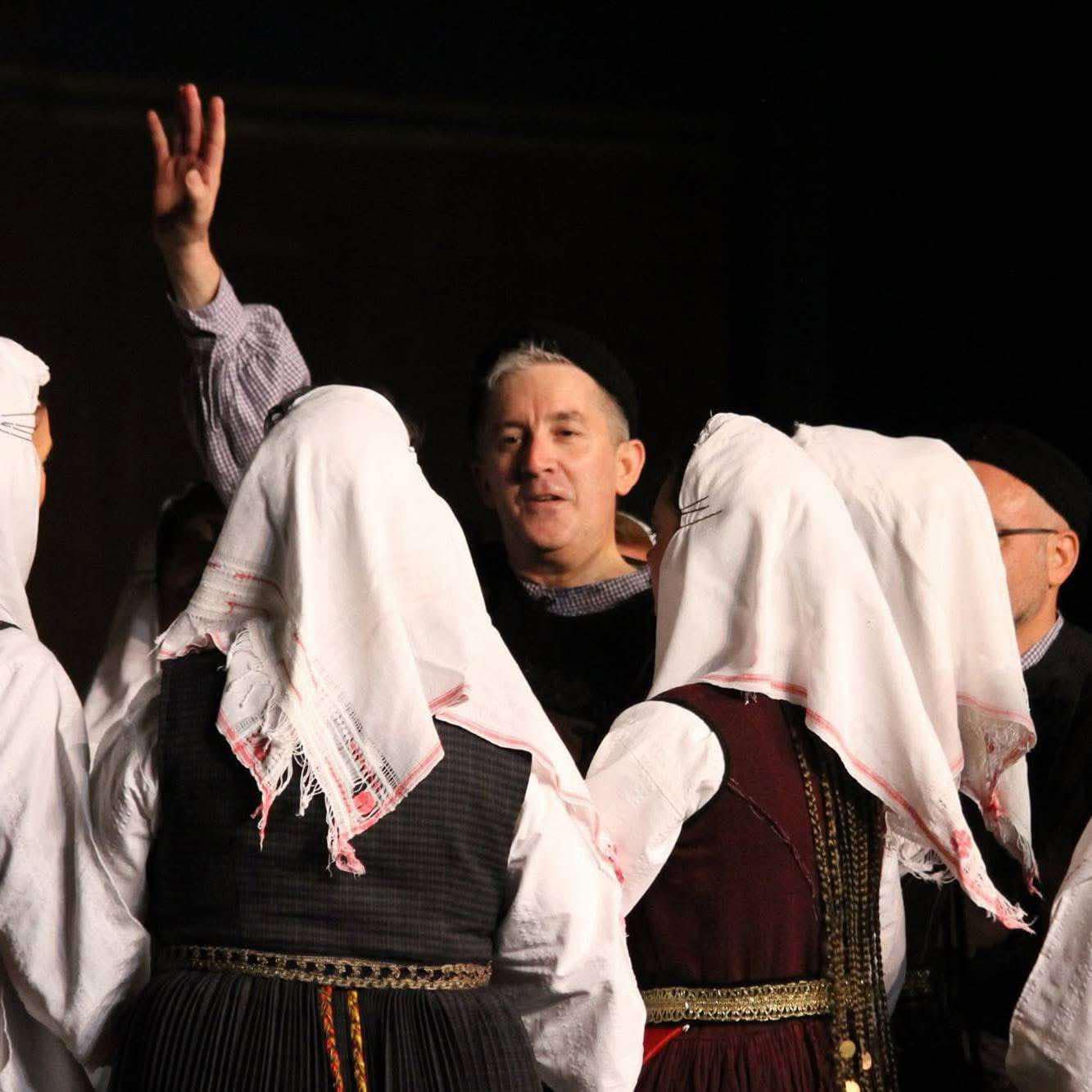 Χοροδιδάσκαλος Ηγέχορος Πειραιά-Βαγγέλης Καμινάρης